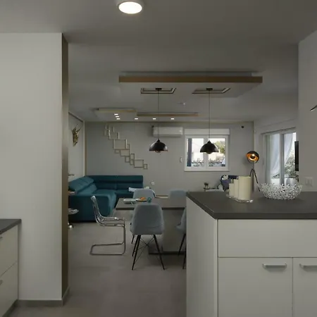 Ferienhaus Golden Frame House *