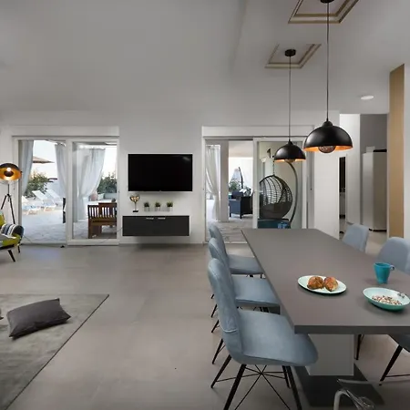 Golden Frame House Holiday home Loborika